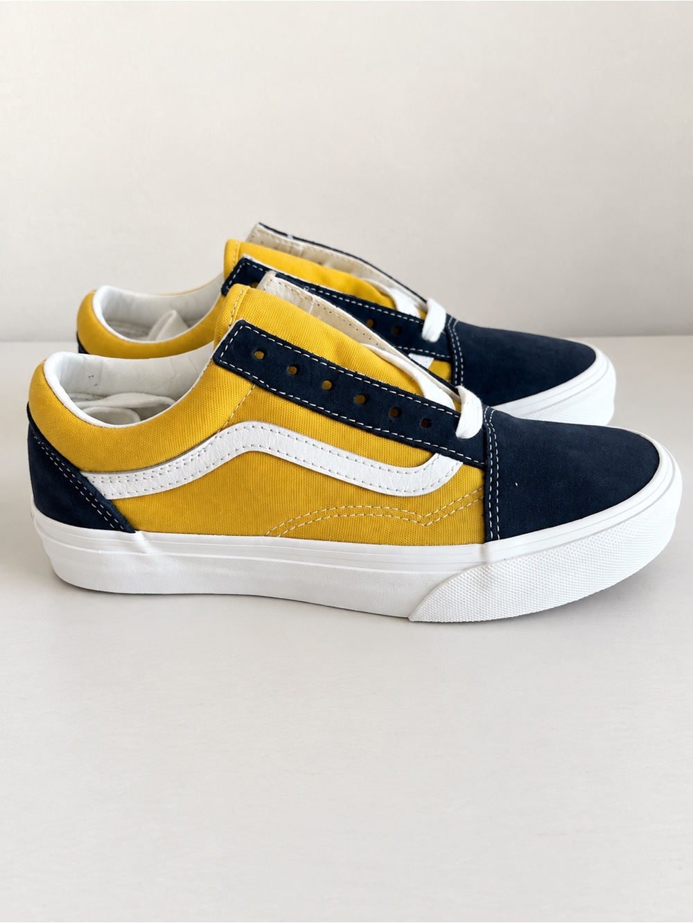 Vans Old Skool Sneakers Yellow Navy Blue White Menβs 4.5 Womenβs 6 New No Box